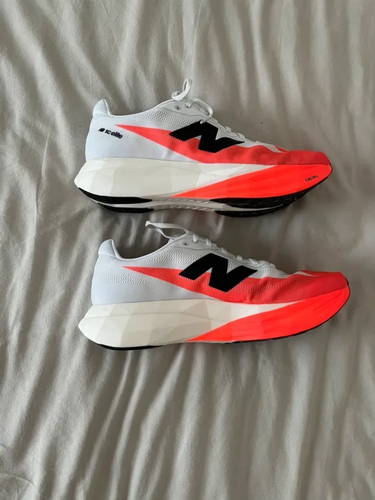 Used New Balance SuperComp Elite V5 bike — image 2 of 14