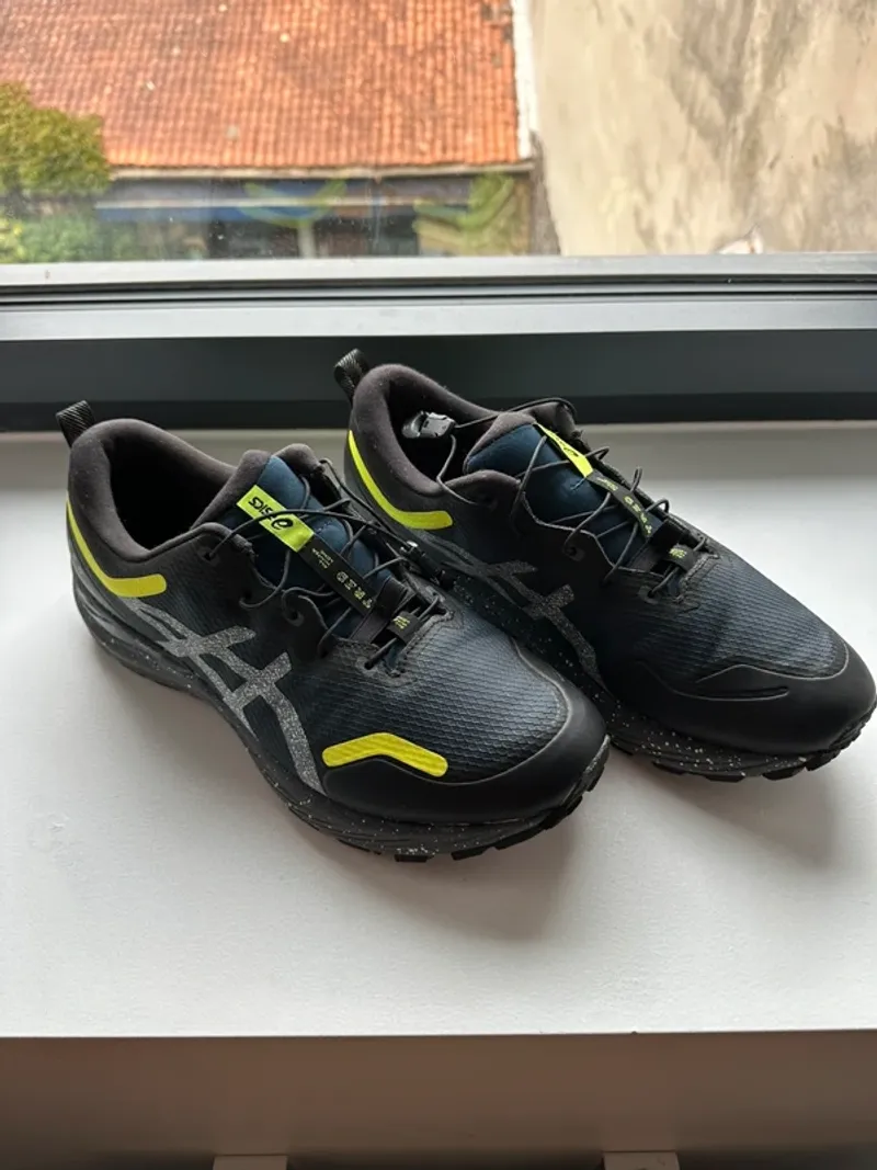 Asics Gel-Venture 10 Running Shoes usato
