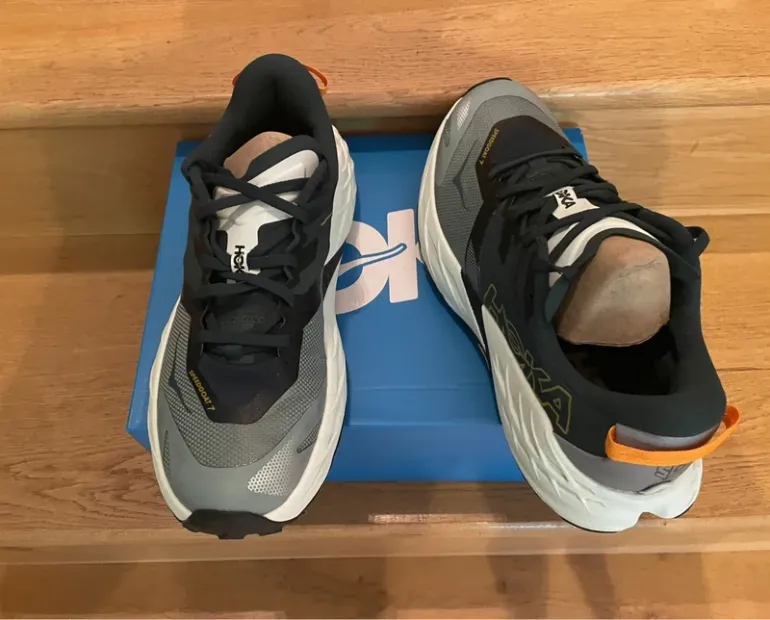 Used Hoka Speedgoat 7 bike — image 4 of 7