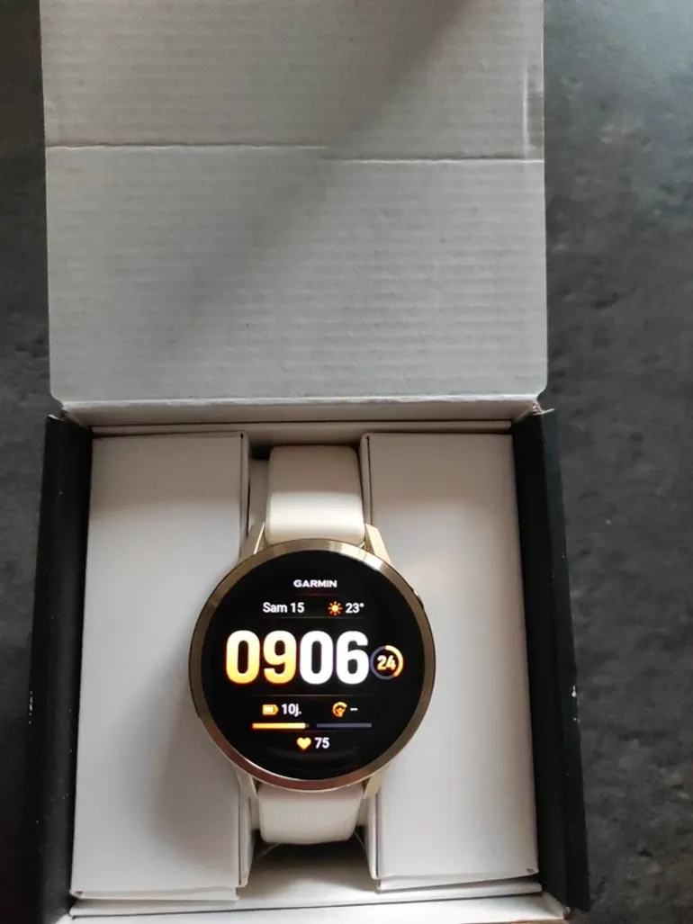 Garmin Venu 4 bike d'occasion — image 9 sur 9