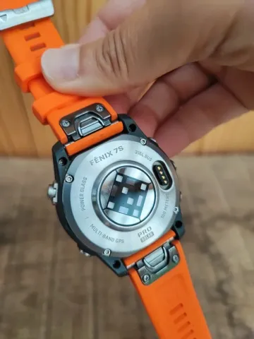 Garmin Fenix 7S Pro Solar Electronics usato