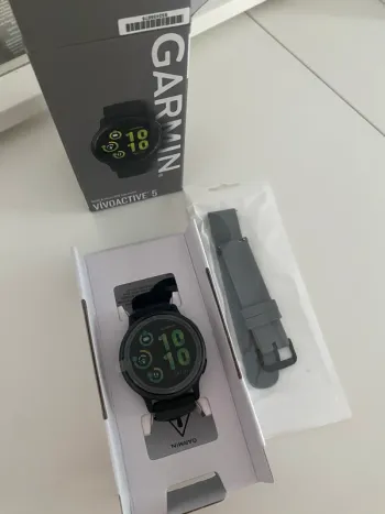 Used Garmin vívoactive 5 Music bike — image 2 of 5