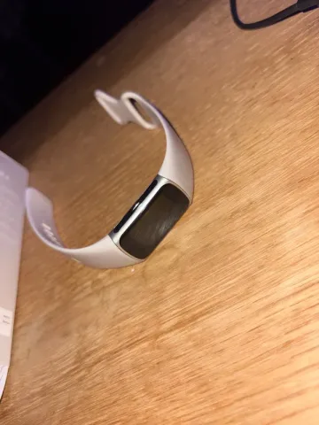 Used Fitbit Charge 6 bike — image 2 of 4