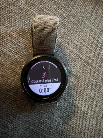 Used Garmin Forerunner 255 Electronics