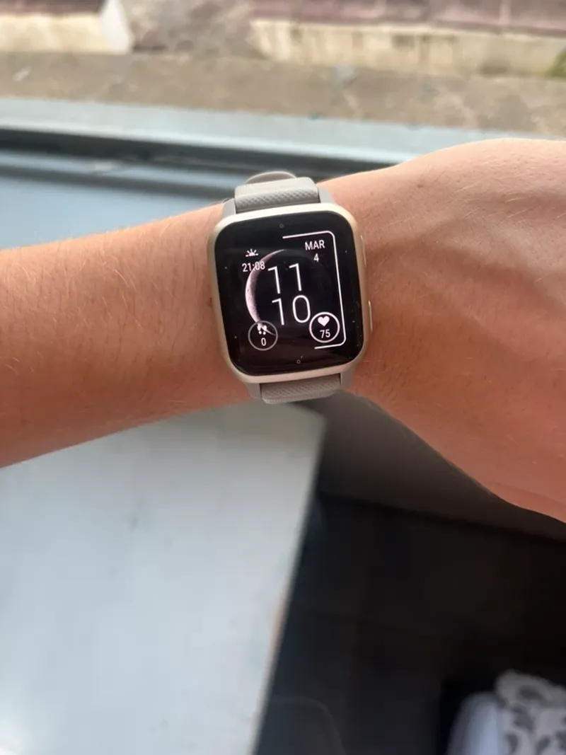 Used Garmin Venu SQ2 Electronics