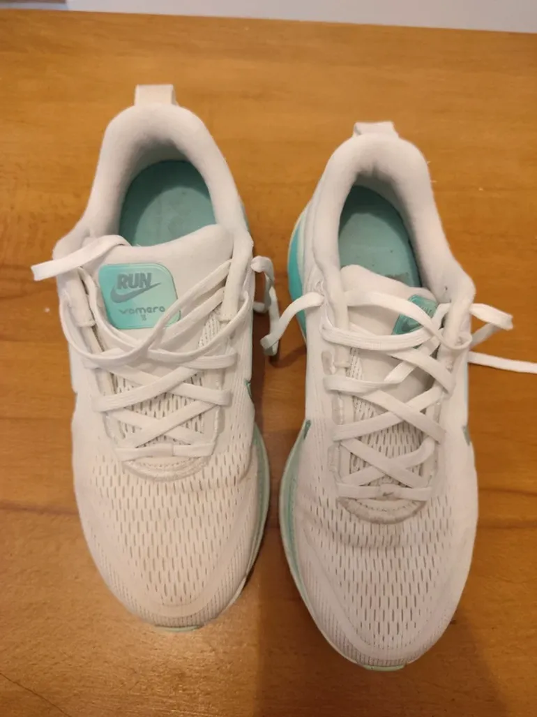 Tweedehands Nike Vomero ZoomX bike — afbeelding 2 van 5