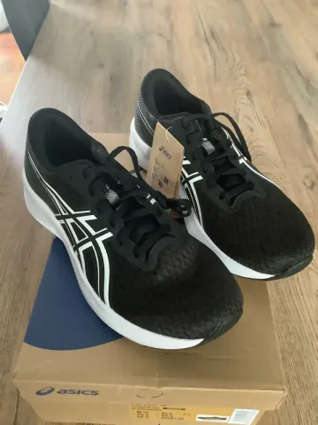 Used Asics Running Shoes Running Shoes