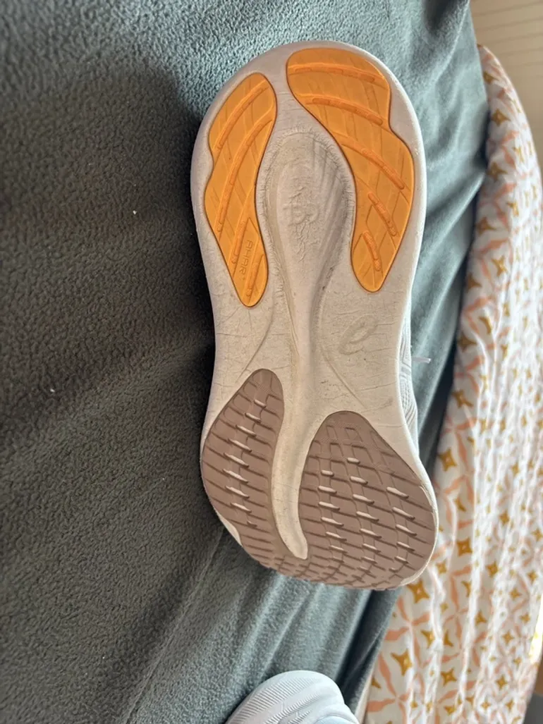 Used Asics Shoes bike — image 5 of 6