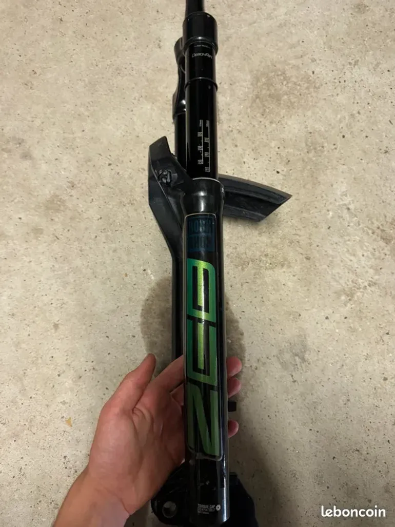 RockShox Zeb Base 2023 bike usato — immagine 4 di 7