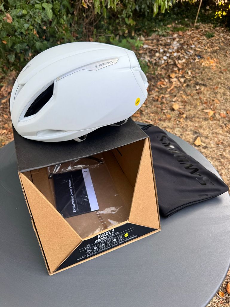 Použité Specialized Evade 3 Helmet 2026 bike — obrázek 11 z 11