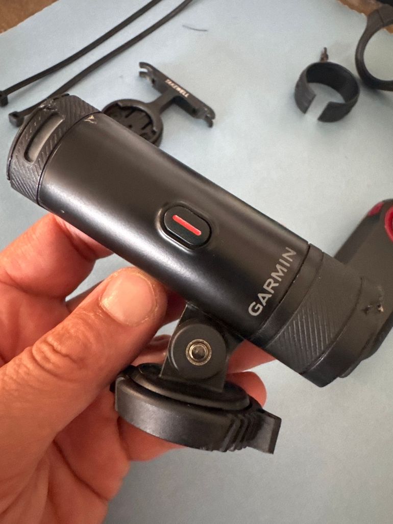 Brugt Garmin Varia 2025 bike — billede 2 af 5