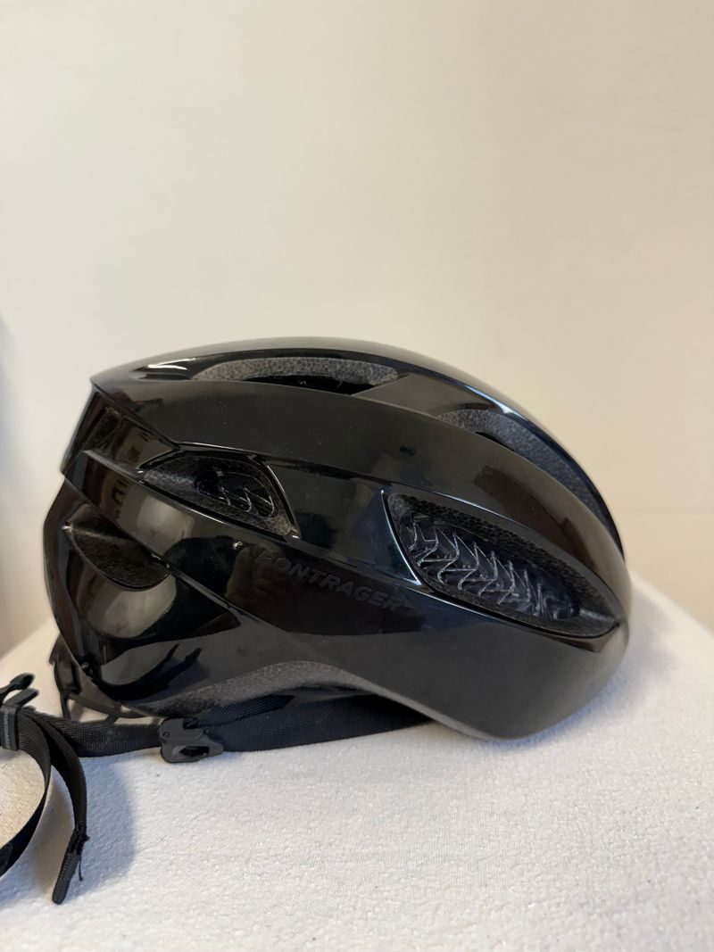 Used Bontrager Starvos WaveCel Helmet Cycling Accessories