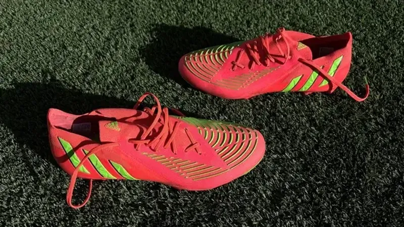 Käytetty Adidas Predator Edge.1 SG Football & Soccer
