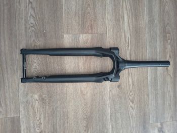 Used RockShox Rudy XPLR Base bike — image 1 of 6