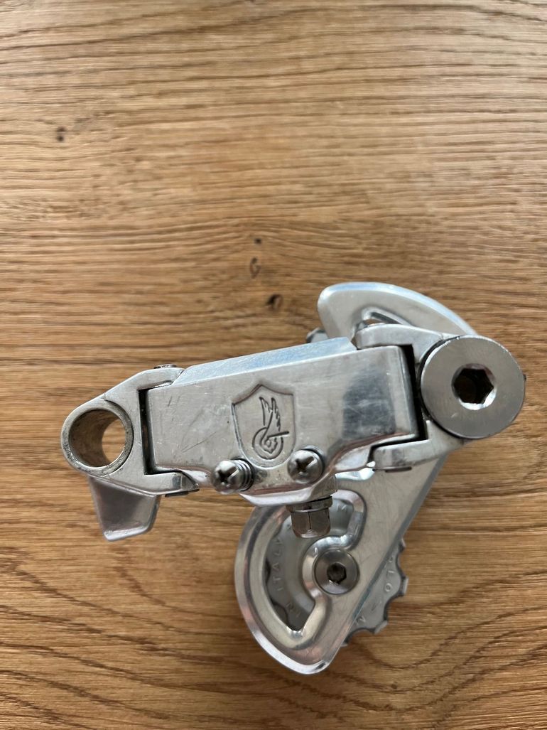 Campagnolo C-Record 1st Generation Rear Derailleur bike d'occasion — image 4 sur 5