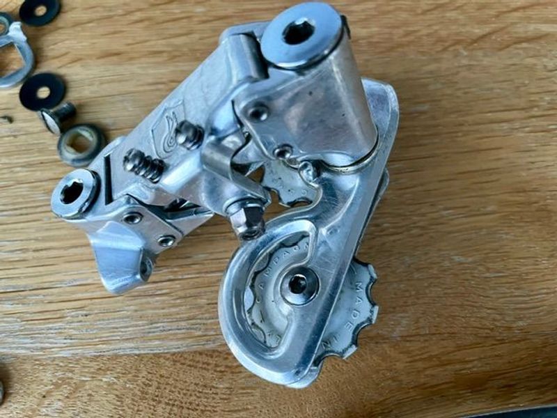 Käytetty Campagnolo C-Record 1st Generation Rear Derailleur Drivetrain & Pedals