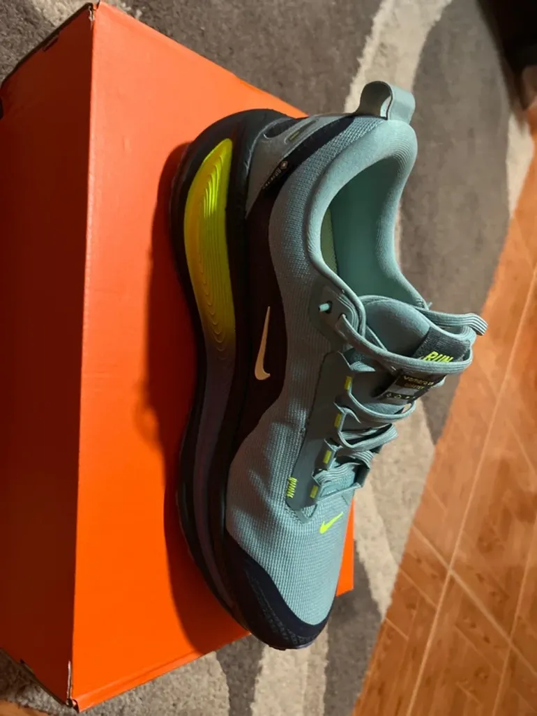 Used Nike ZoomX bike — image 3 of 3
