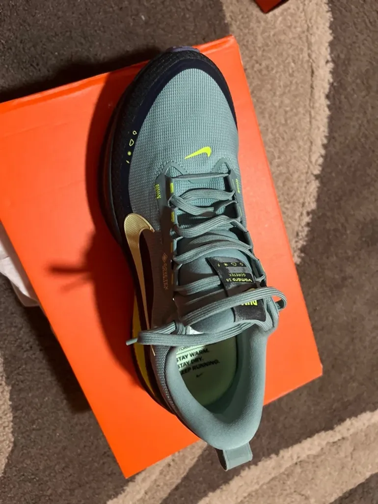 Used Nike ZoomX bike — image 2 of 3