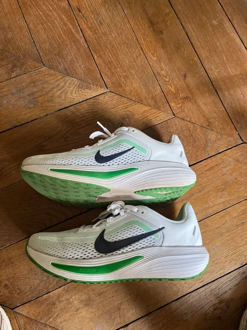 Used Nike Sportschuhe Running Shoes