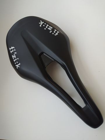 Used Fizik Vento Argo R5 2024 Saddles & Seatposts