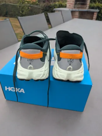 Used Hoka Speedgoat 7 bike — image 6 of 9