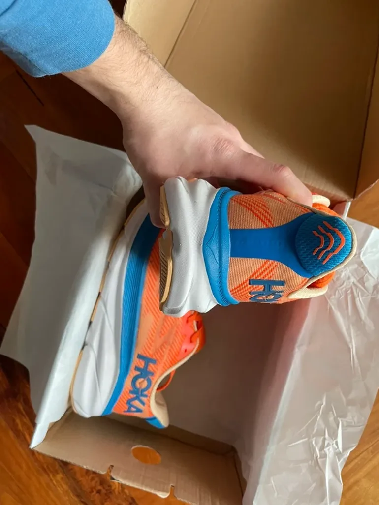 Hoka Clifton 9 bike usato — immagine 4 di 7