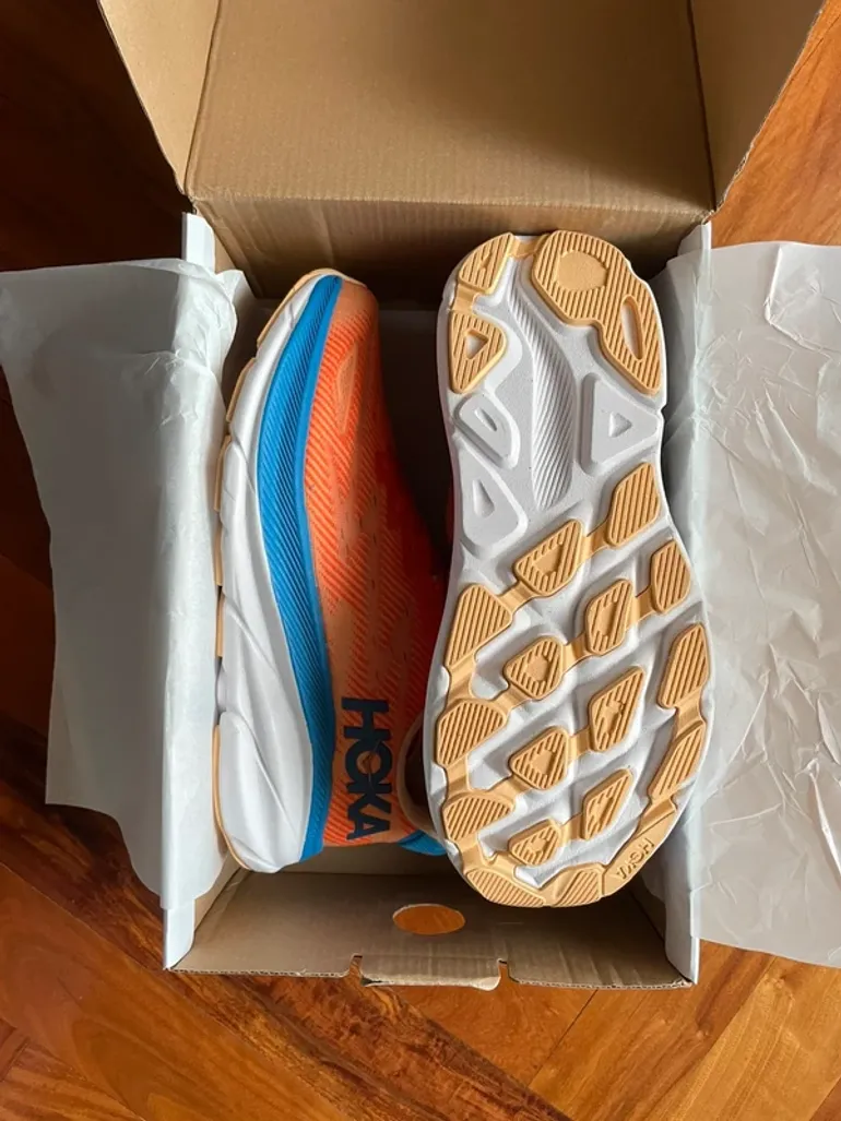 Hoka Clifton 9 bike usato — immagine 2 di 7