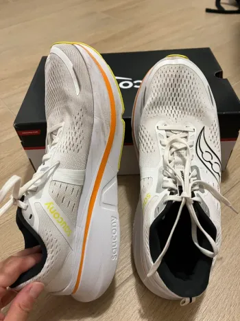 Used Saucony Guide 18 bike — image 3 of 8