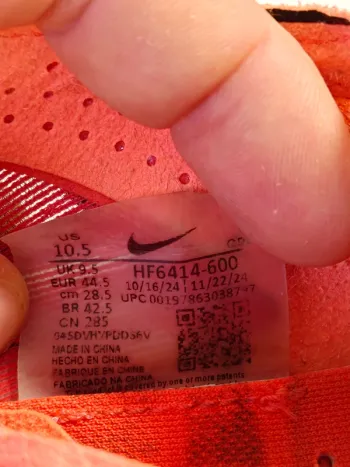 Used Scarpa Vaporfly 4 bike — image 2 of 5
