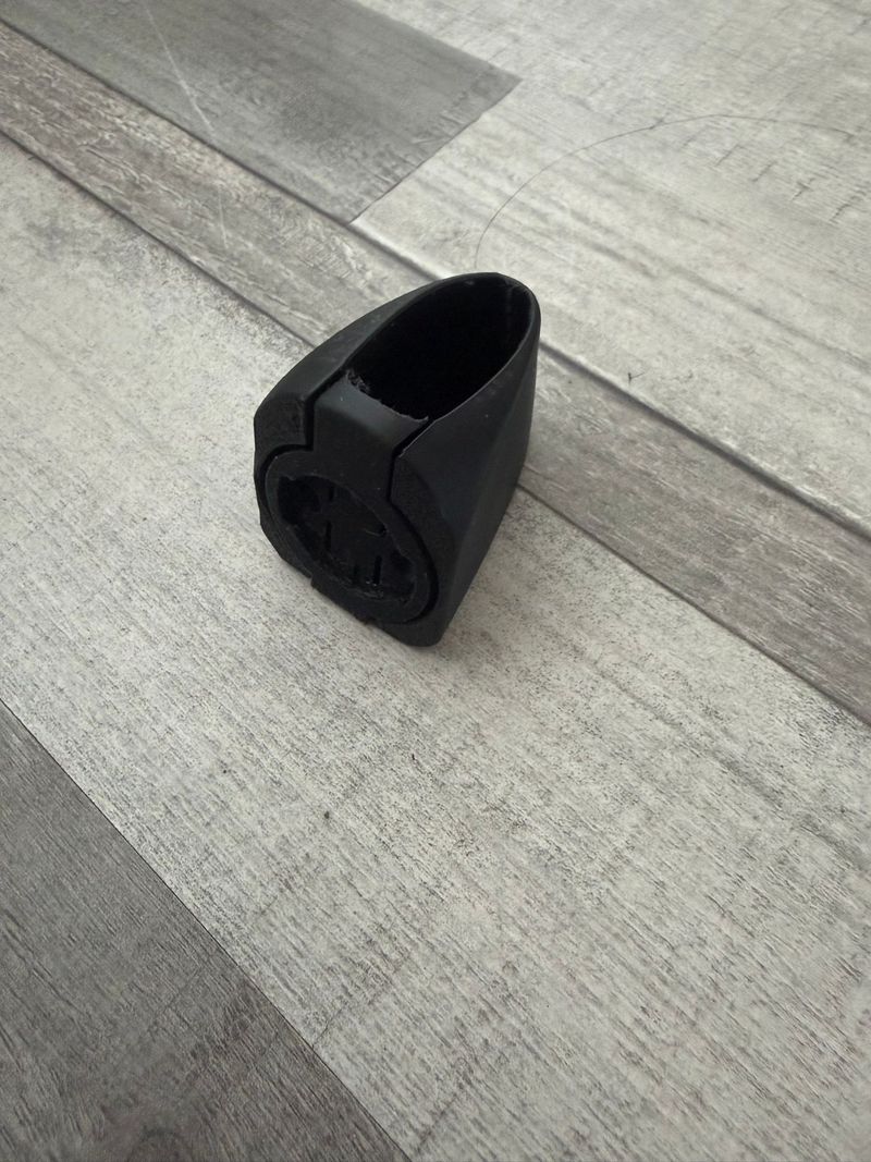 Used Garmin Varia SL7 Mount Cycling Accessories