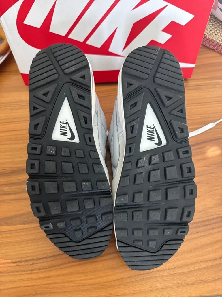Tweedehands Nike Air Max Command bike — afbeelding 5 van 6