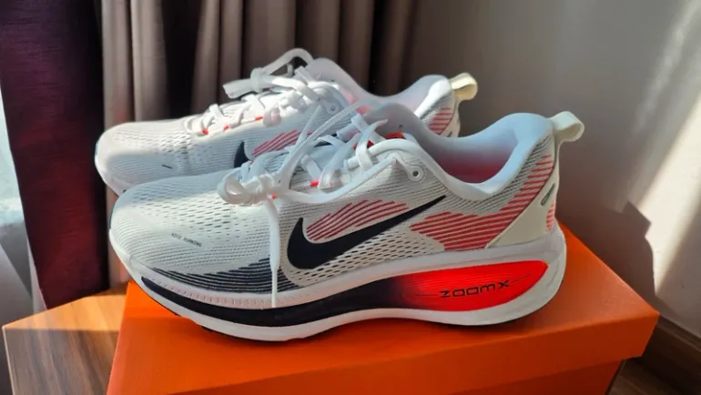 Nike Vomero 18 bike d'occasion — image 1 sur 9