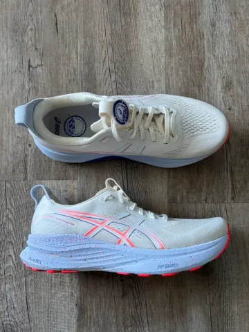 Asics Gel Kayano 32 Tokio Edition Running Shoes d'occasion