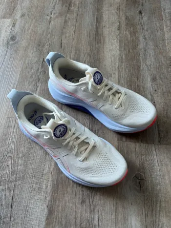 Used Asics Gel Kayano 32 Tokio Edition bike — image 2 of 5