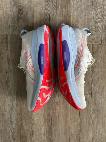 Used Asics Gel Kayano 32 Tokio Edition bike — image 4 of 5