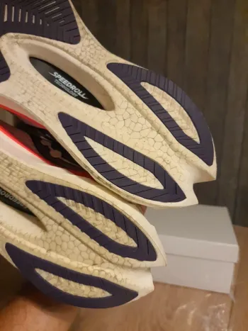 Gebrauchtes Saucony Endorphin Pro 4 bike — Bild 9 von 12