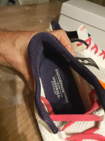 Gebrauchtes Saucony Endorphin Pro 4 bike — Bild 11 von 12