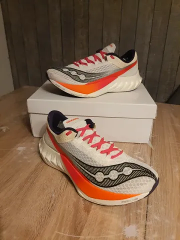 Gebrauchtes Saucony Endorphin Pro 4 Running Shoes