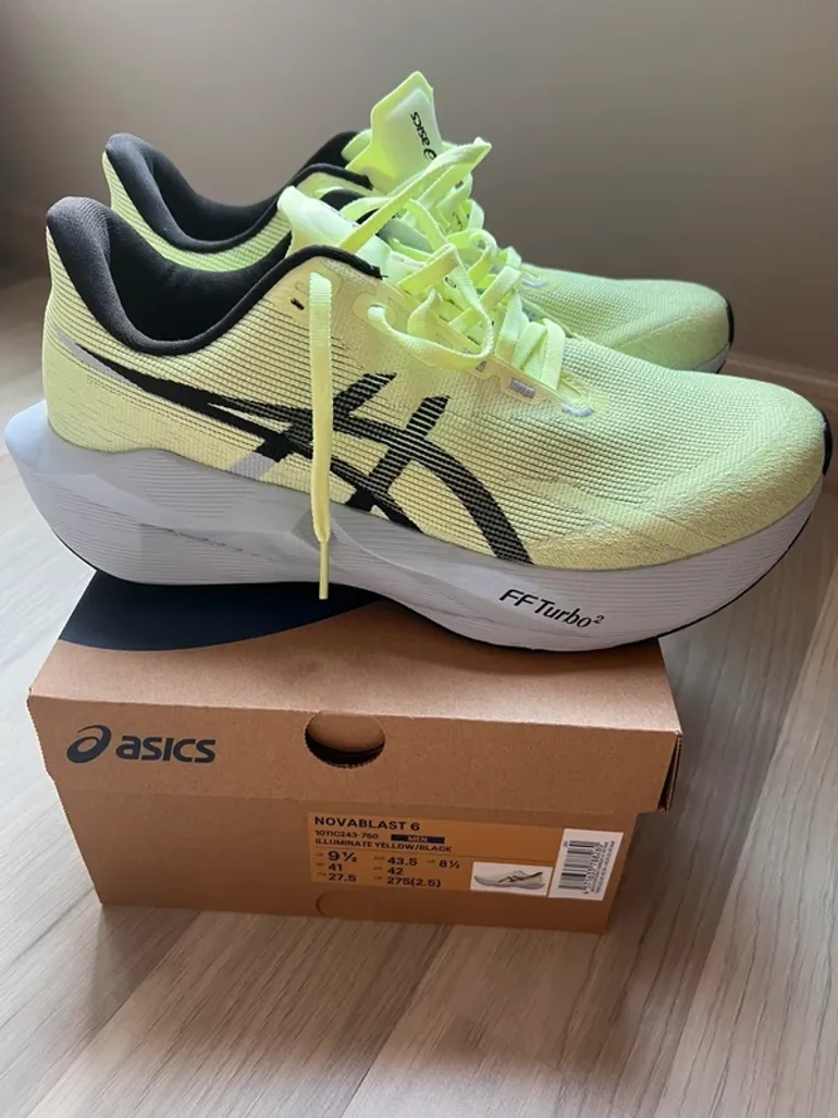 Used Asics Novablast 6 bike — image 3 of 8