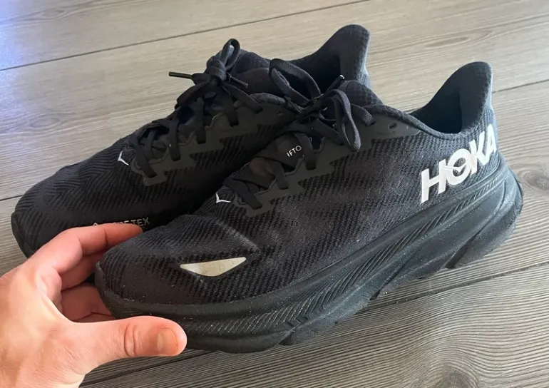 Tweedehands Hoka Clifton 9 Gore-Tex bike — afbeelding 9 van 12