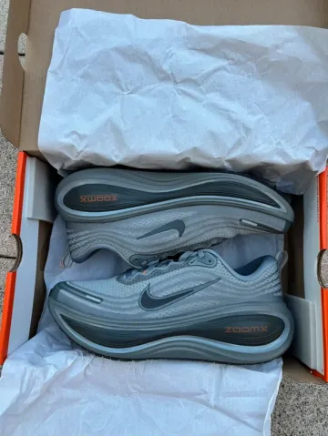 Tweedehands Nike Vomero Plus Running Shoes