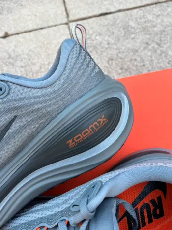 Tweedehands Nike Vomero Plus bike — afbeelding 6 van 9