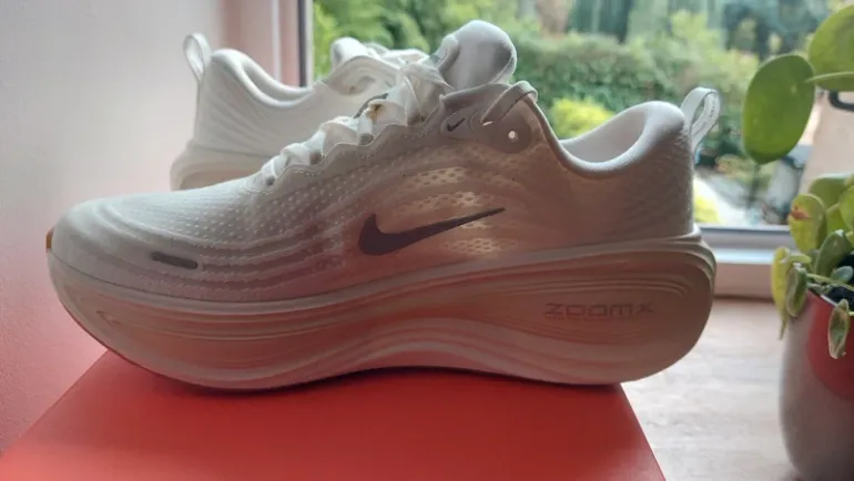 Tweedehands Nike Vomero Plus bike — afbeelding 4 van 7