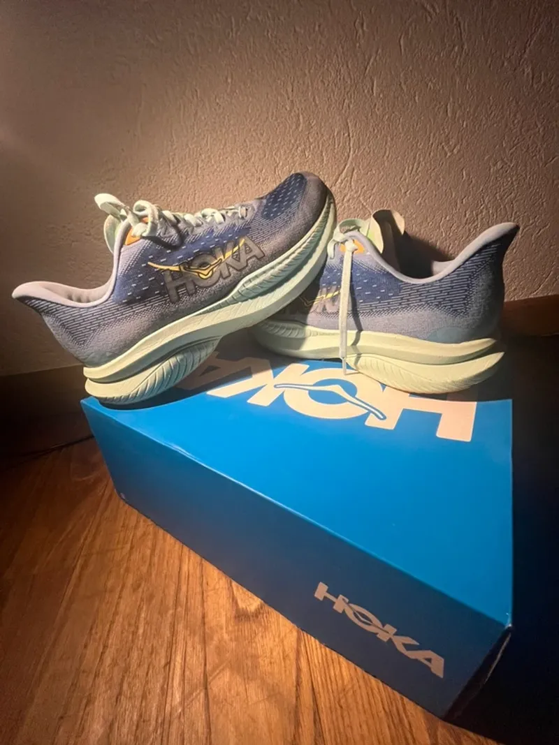 Käytetty Hoka Mach 6 Running Shoes