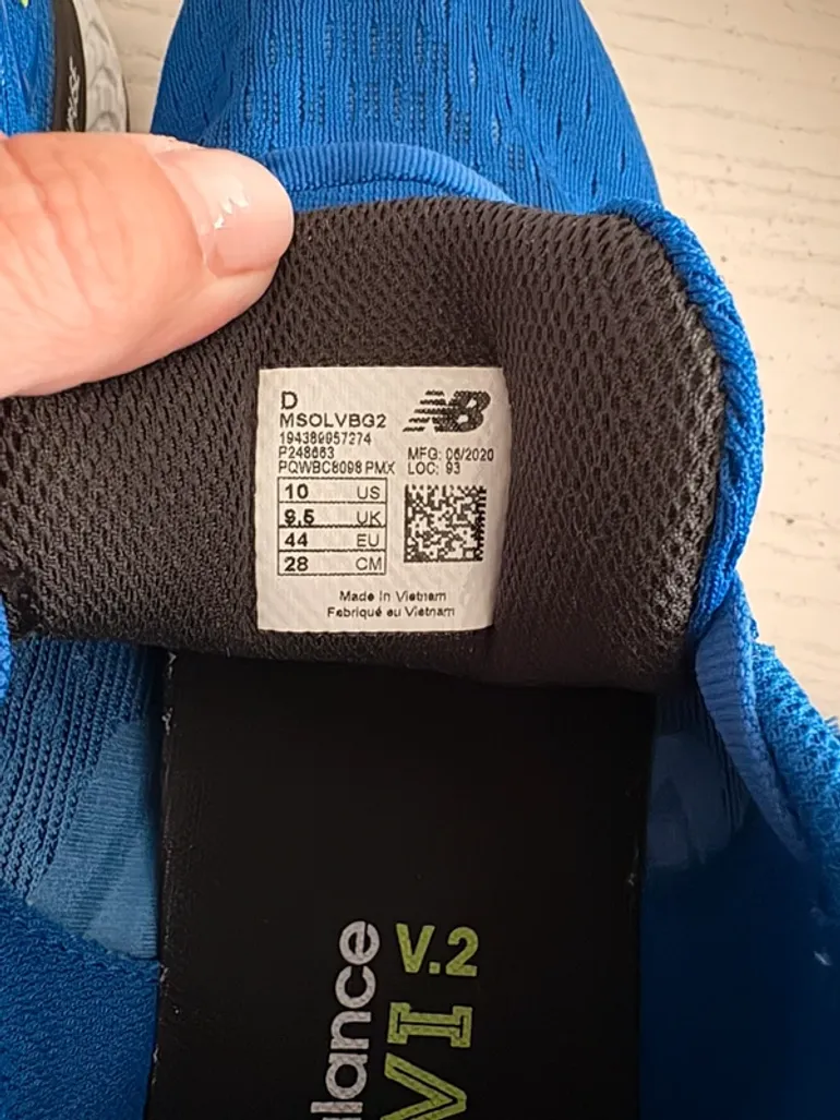 Used New Balance Sneaker Größe 44 bike — image 4 of 4