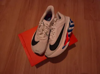 Brugt Nike Zoom Fly 6 bike — billede 1 af 12
