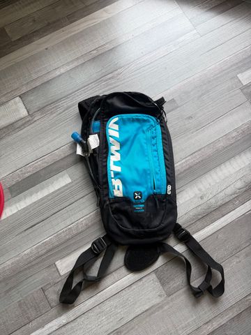BTWIN VTT Backpack Cycling Accessories usato