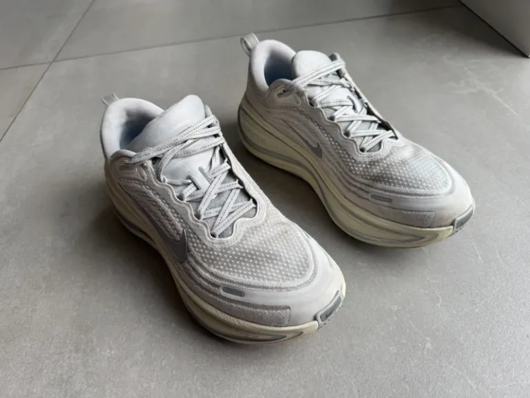 Tweedehands Nike Vomero Plus bike — afbeelding 2 van 4