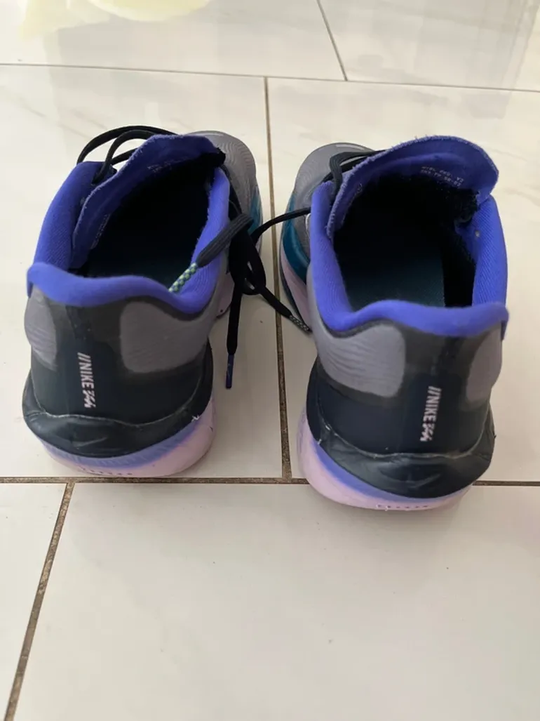 Used Nike Zoom Fly 6 bike — image 7 of 12