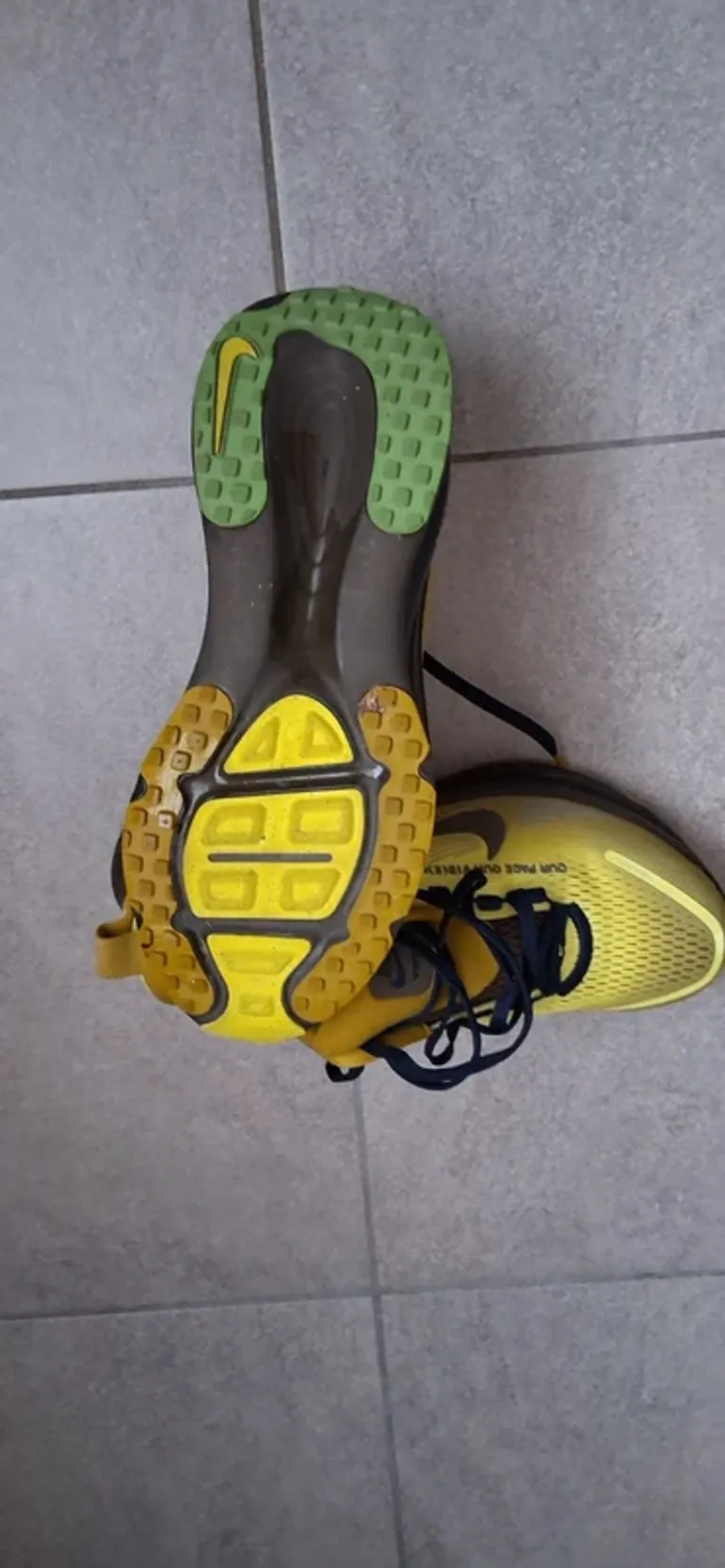Nike Vomero 18 ZoomX bike d'occasion — image 4 sur 6